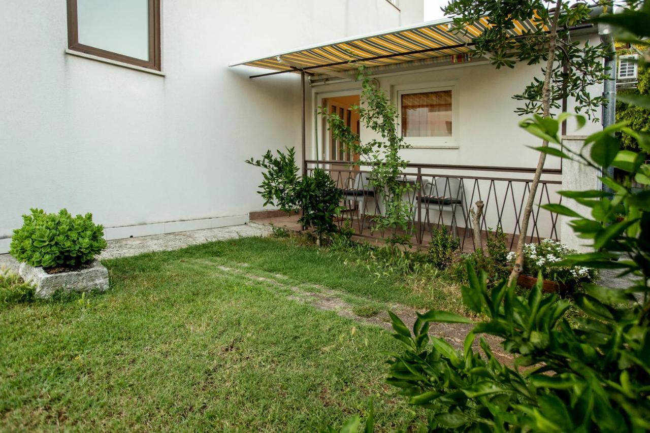 Apartments Volarevic โรวีน ภายนอก รูปภาพ