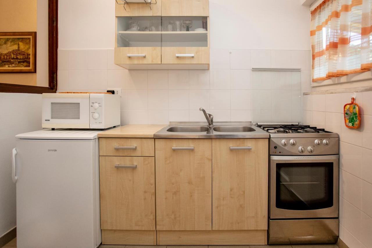 Apartments Volarevic โรวีน ภายนอก รูปภาพ