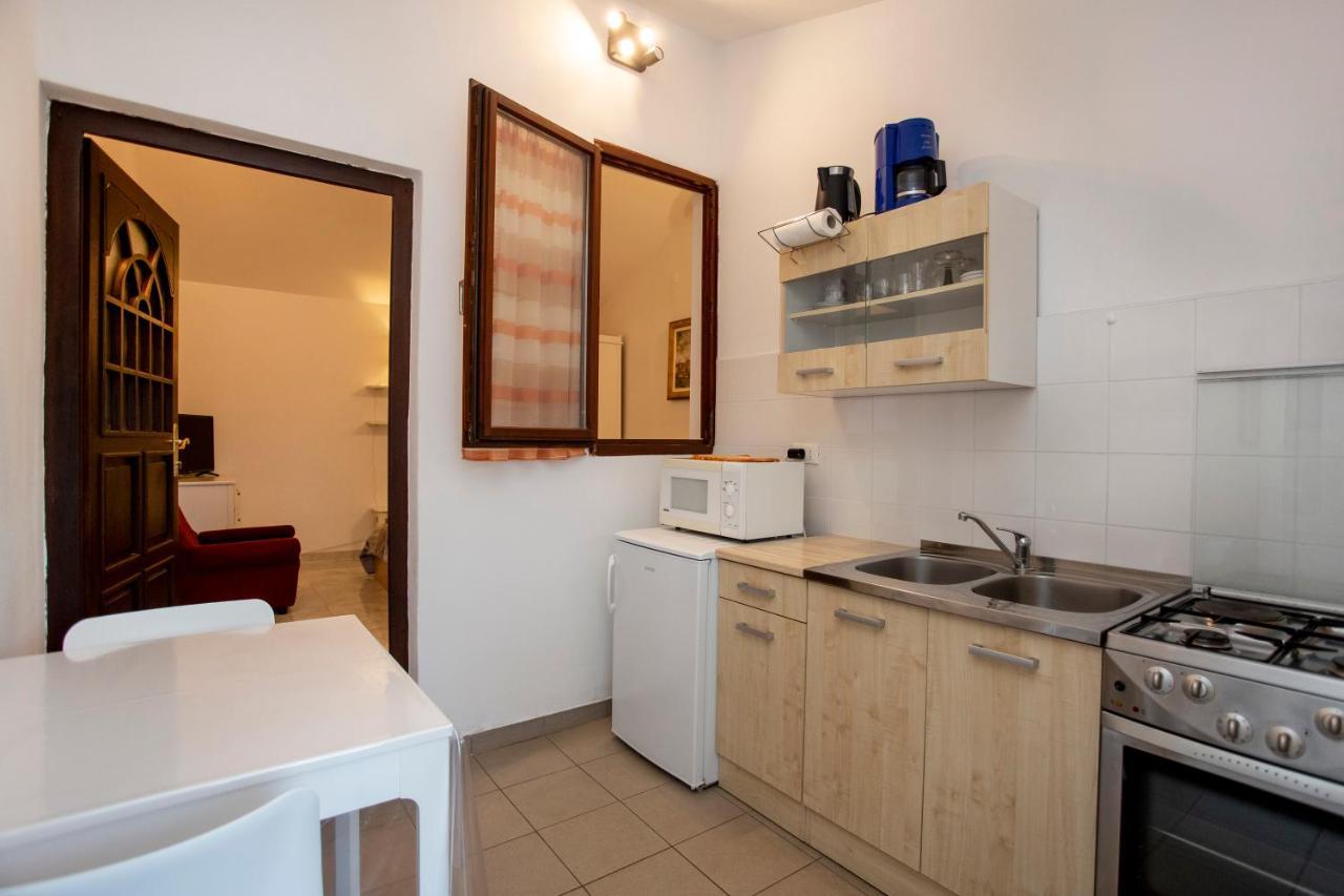 Apartments Volarevic โรวีน ภายนอก รูปภาพ