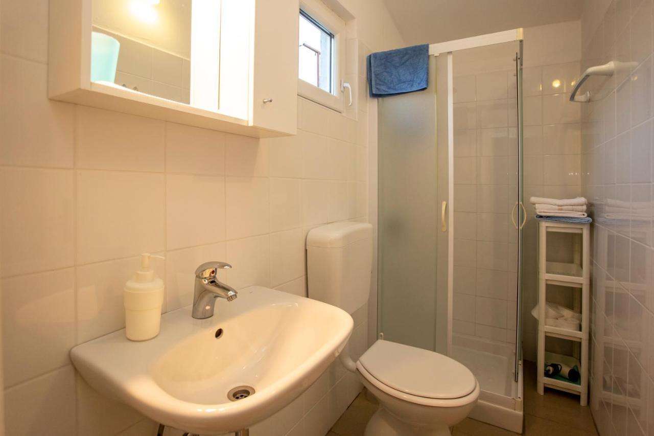 Apartments Volarevic โรวีน ภายนอก รูปภาพ